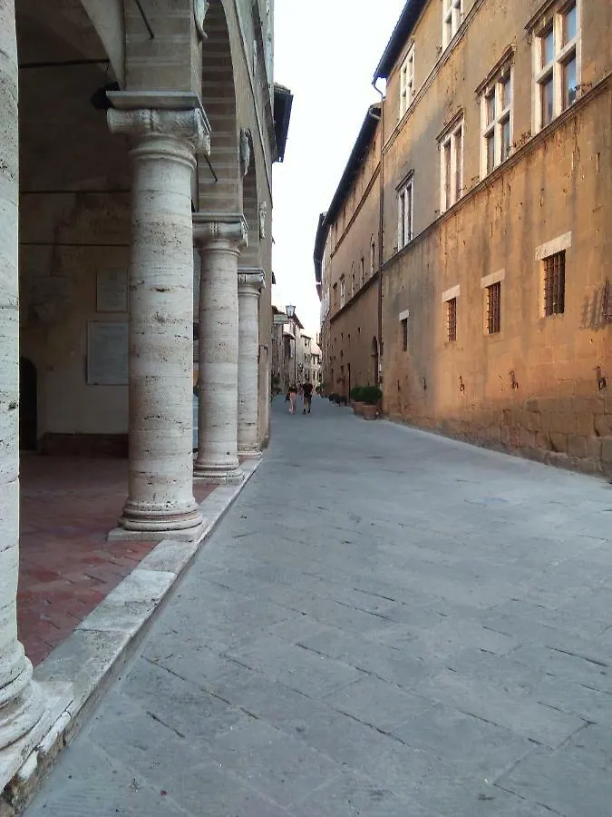 L'Apparita Camere Pienza 0*,  Italy