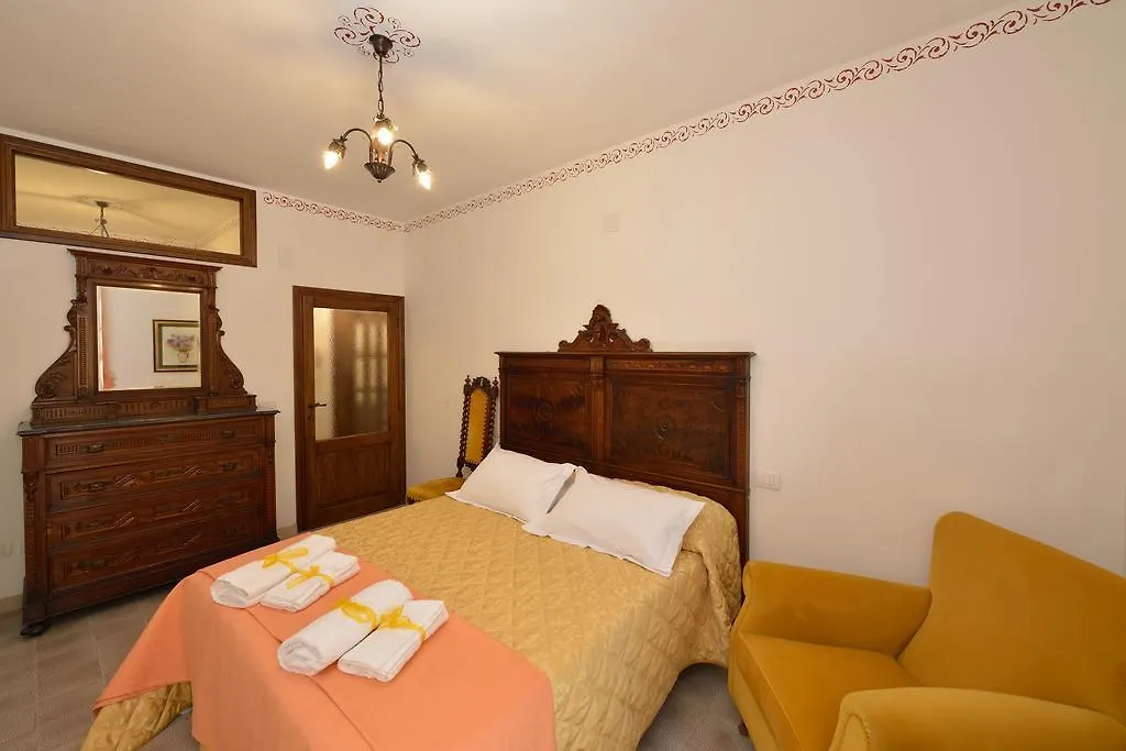 L'Apparita Camere Pienza Italy